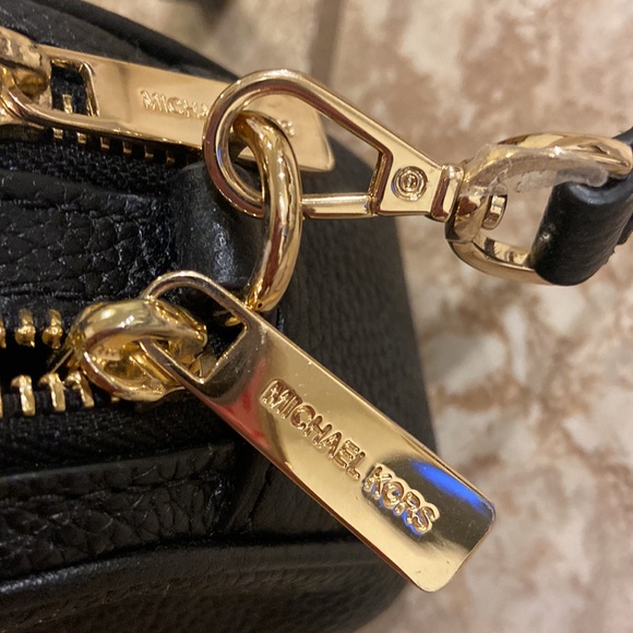 NWOT Michael Kors Crossbody Purse - Picture 8 of 8